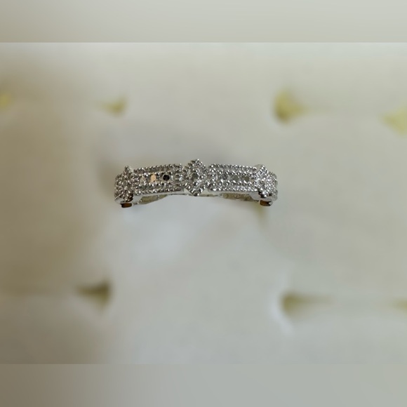 Genuine diamond and 925 silver dainty band ring size 6 - Picture 14 of 15